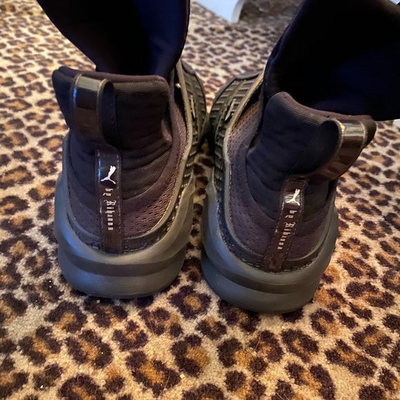 Slip on puma sneakers - Picture 3 of 3